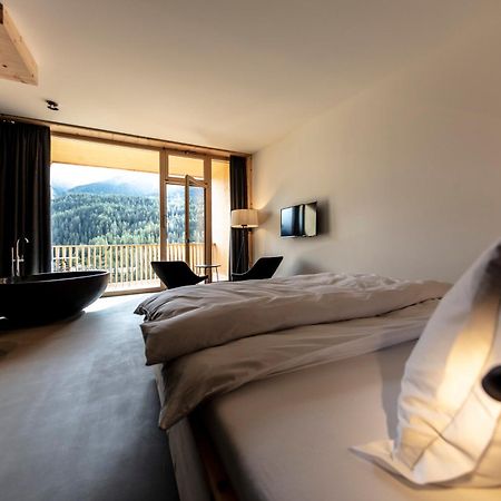 Hotel Arnica Scuol - Adults Only Extérieur photo
