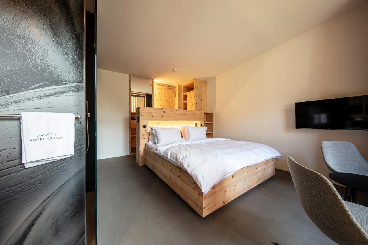 Hotel Arnica Scuol - Adults Only Extérieur photo