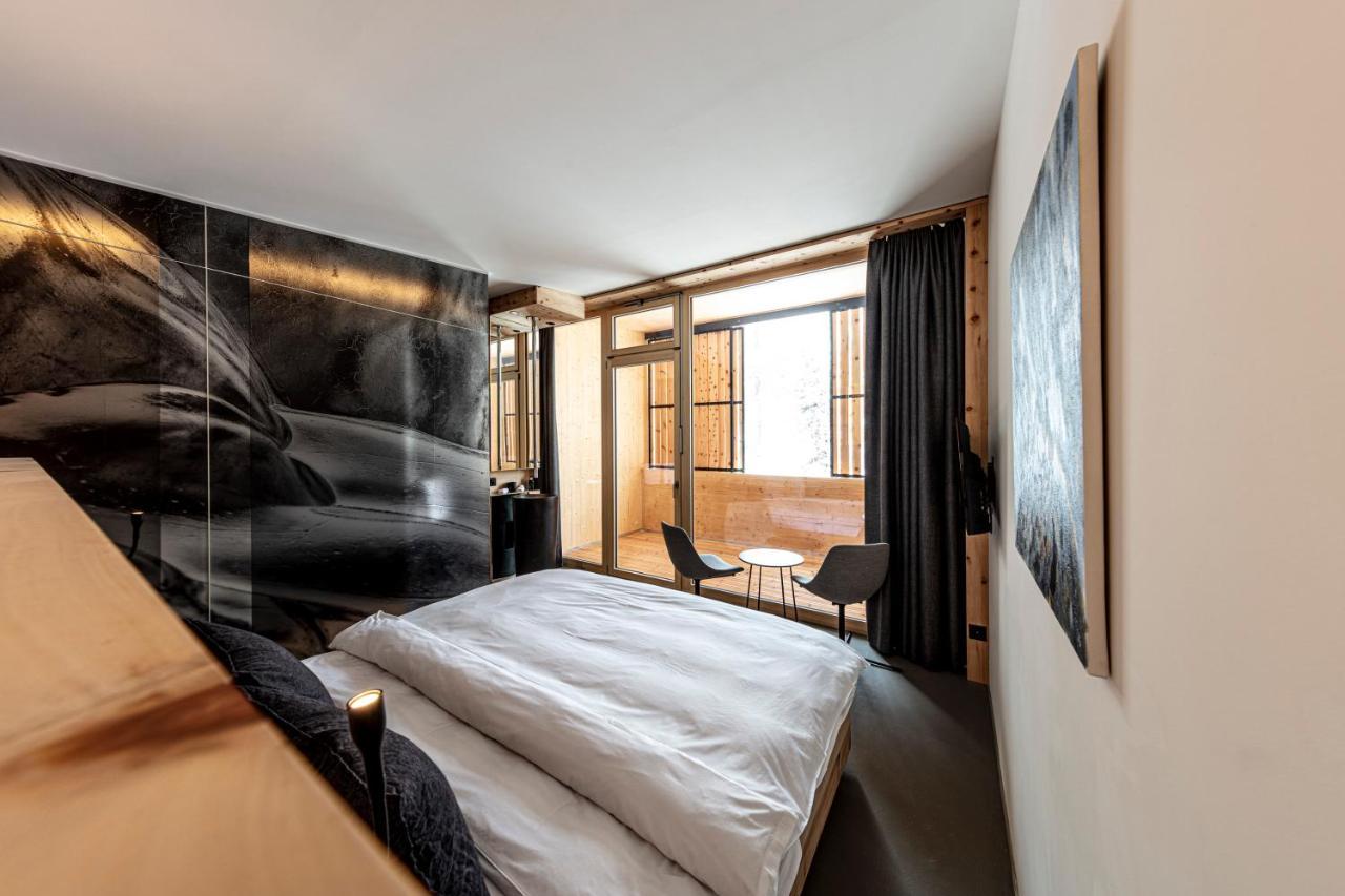 Hotel Arnica Scuol - Adults Only Extérieur photo