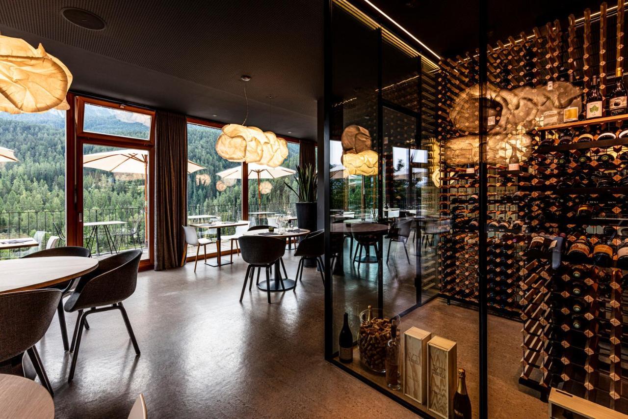Hotel Arnica Scuol - Adults Only Extérieur photo