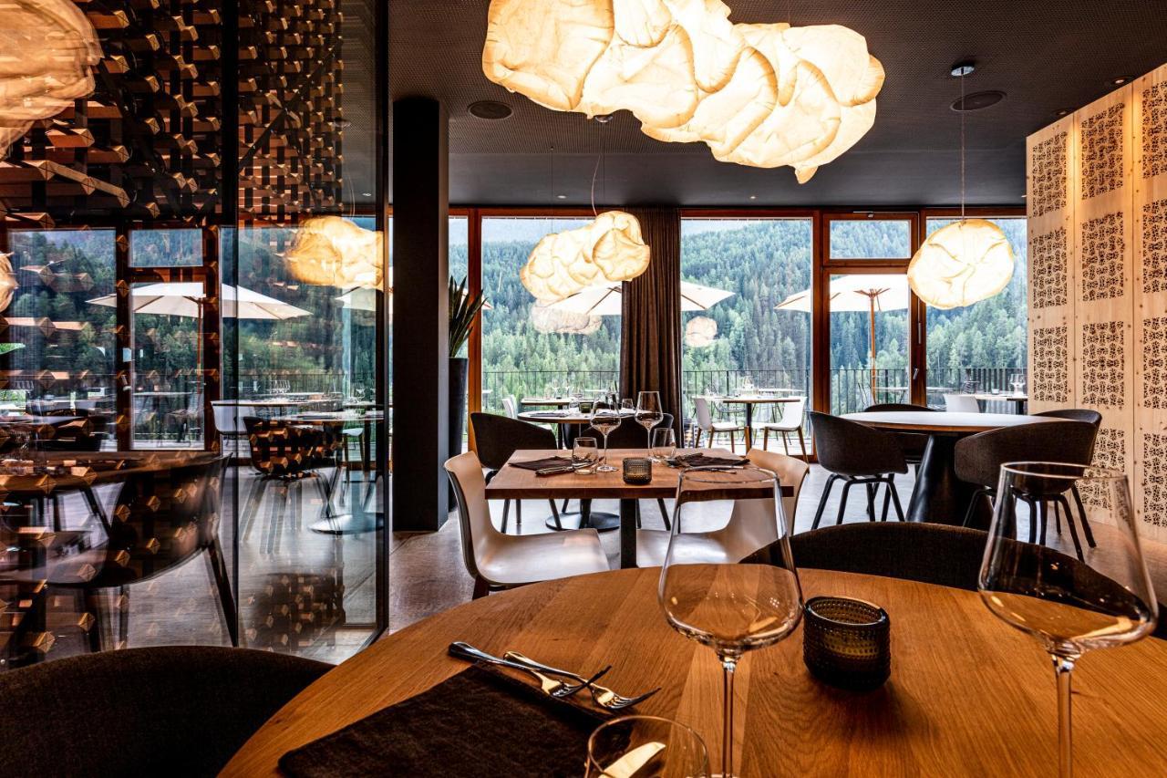 Hotel Arnica Scuol - Adults Only Extérieur photo