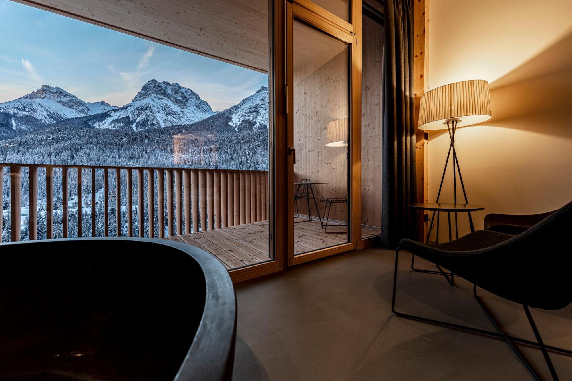 Hotel Arnica Scuol - Adults Only Extérieur photo